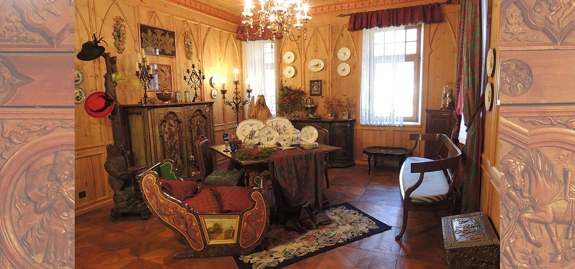 Arredi Tirolesi di Villa Regina a Dobbiaco